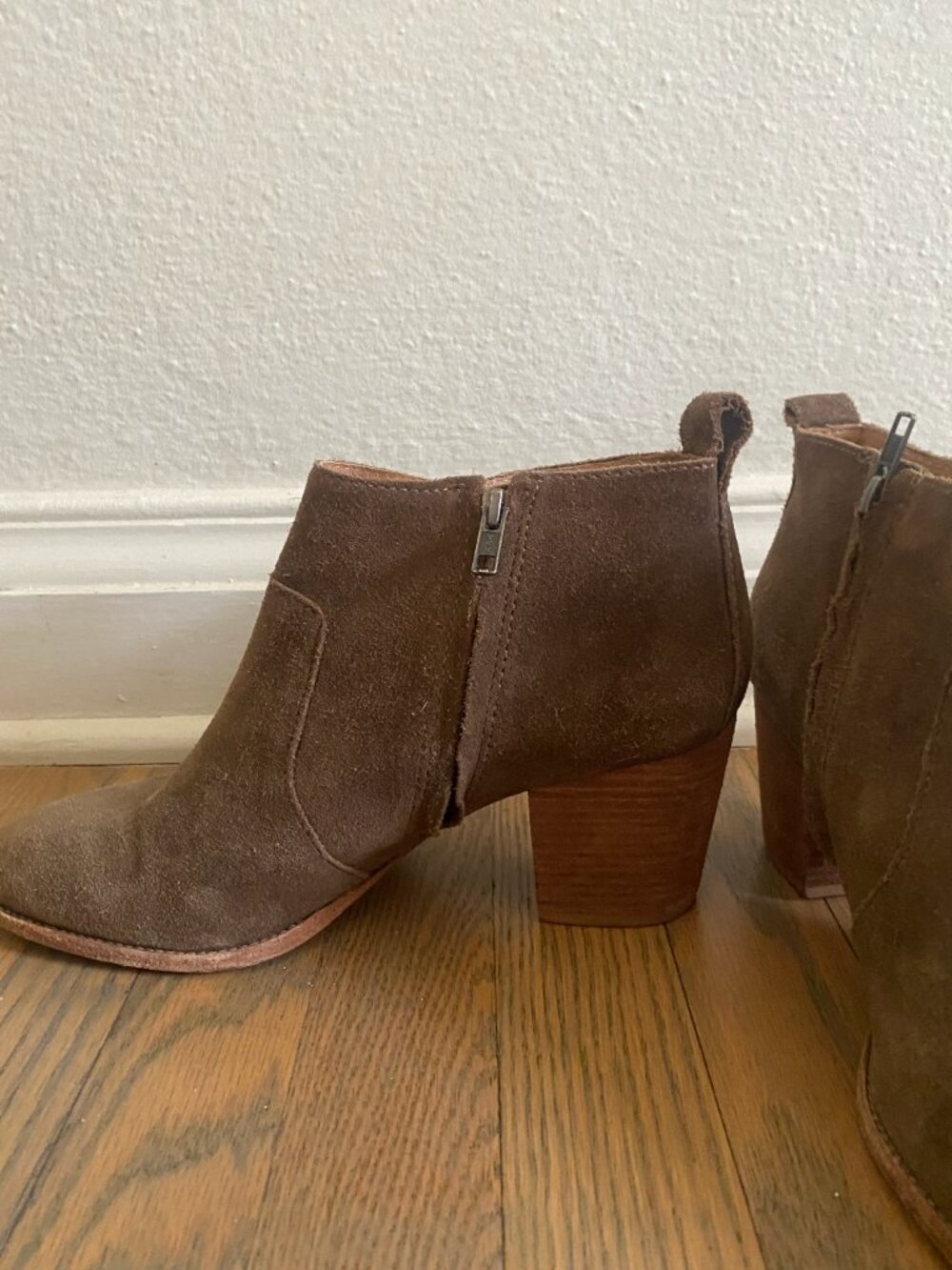 Madewell Suede ankle boots with heel in brown, size 9.5